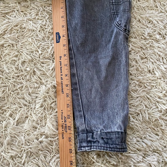 ADORABLE 90S KIDS ACID WASH DENIM OVERALLS WITH CARGO POCKETS - Picture 4 of 16